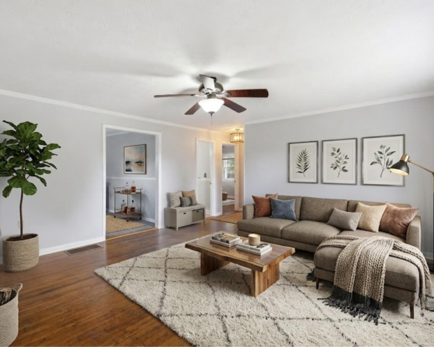 Listing Image 5
