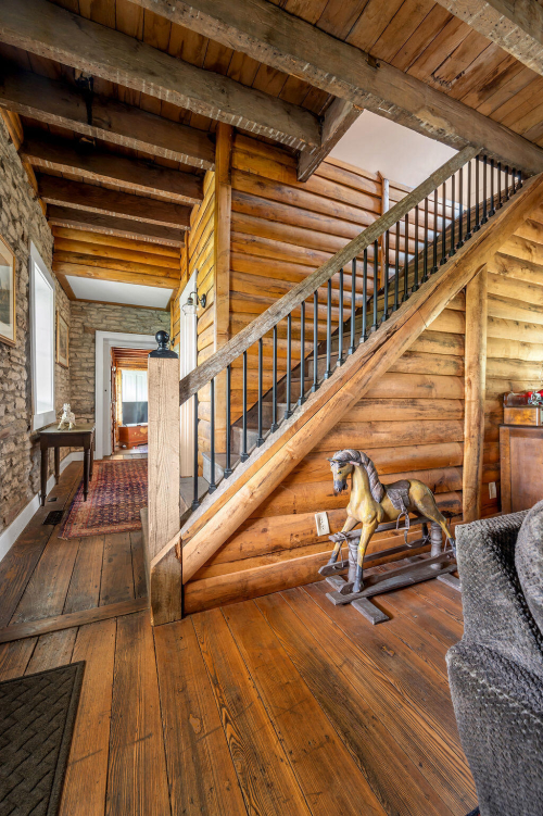 Listing Image 16
