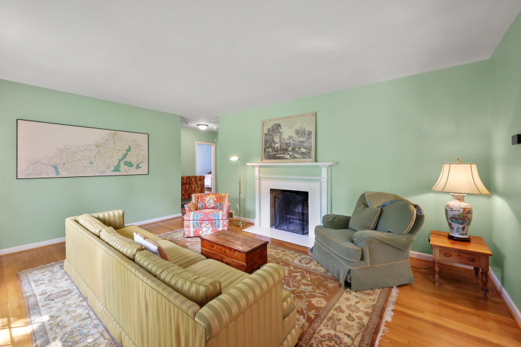Listing Image 16