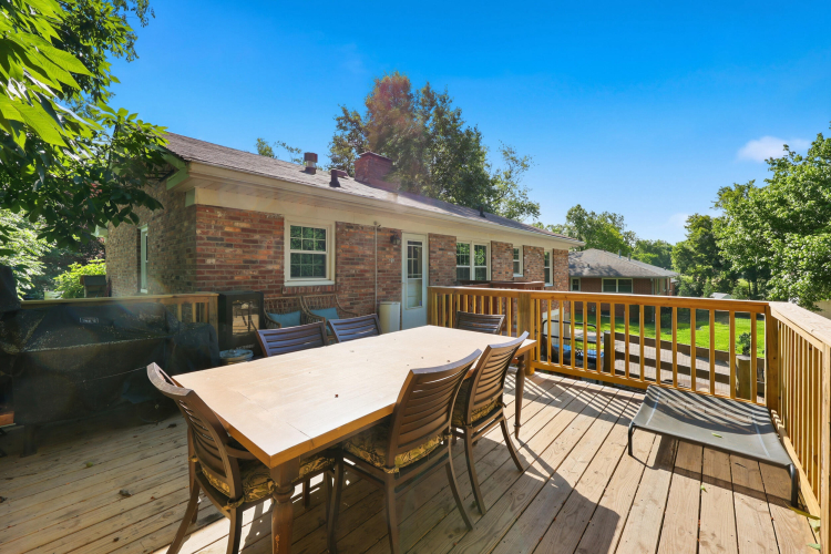 Listing Image 6