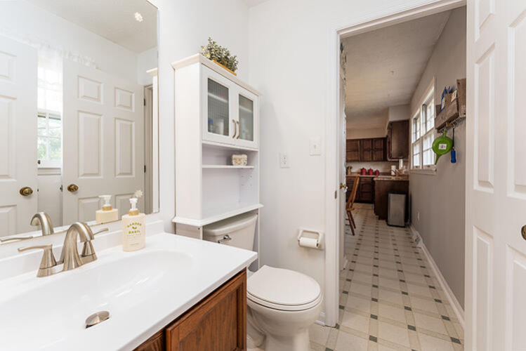 Listing Image 19