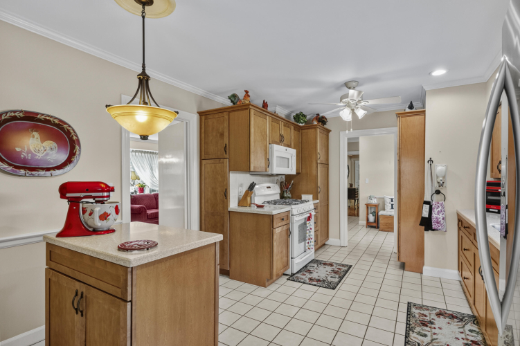 Listing Image 13