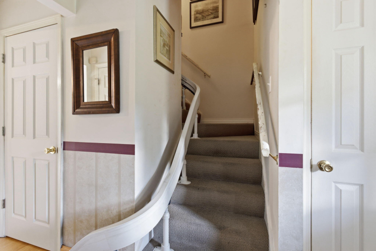Listing Image 18