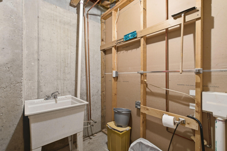 Listing Image 30
