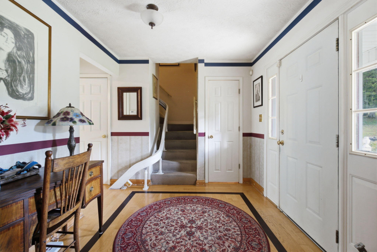 Listing Image 7