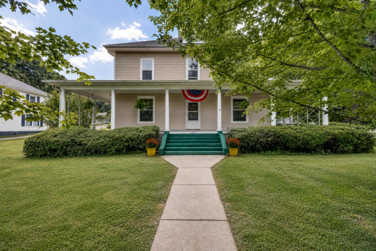 Listing Image 3