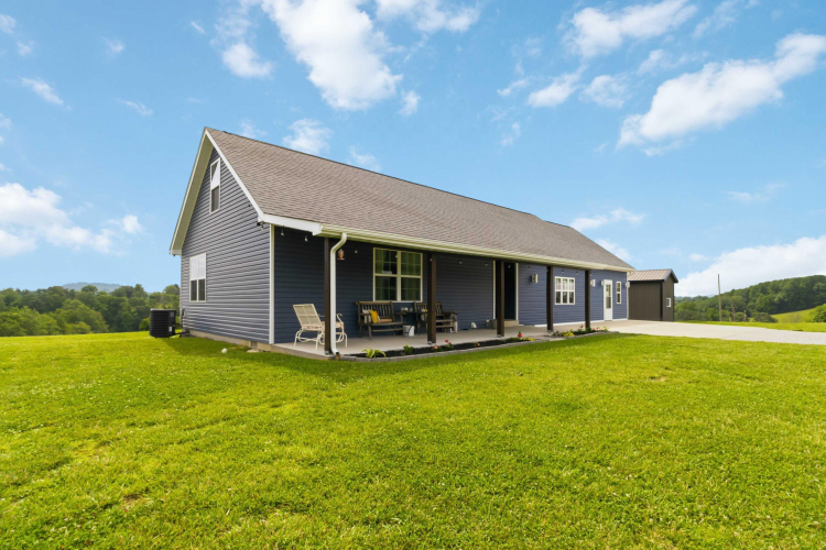 Listing Image 9
