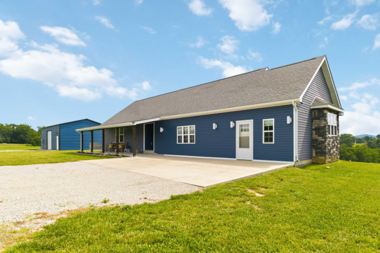 Listing Image 10