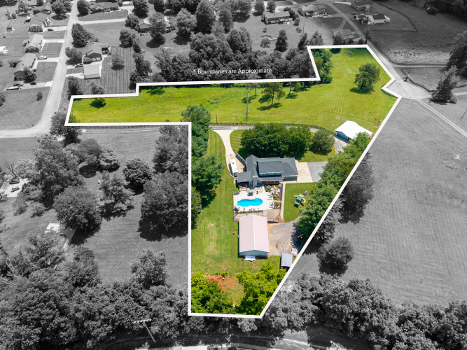 Listing Image 4