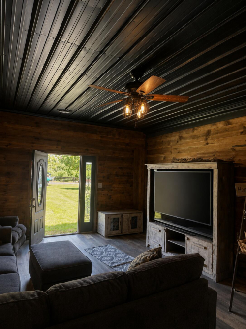 Listing Image 101