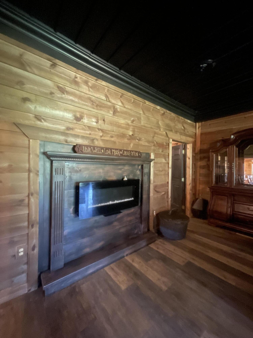 Listing Image 103