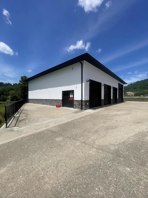 Listing Image 16