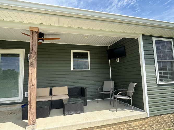 Listing Image 6