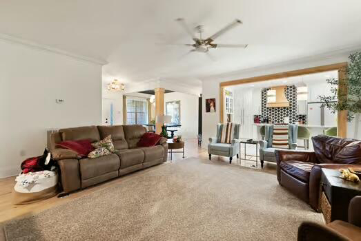 Listing Image 7