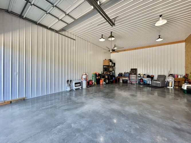 Listing Image 48