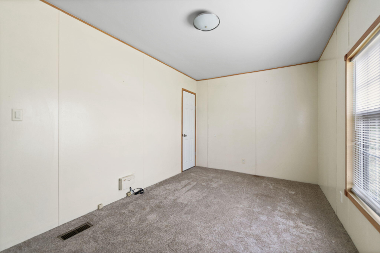 Listing Image 39