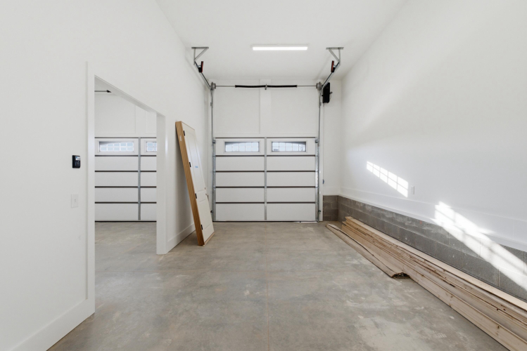 Listing Image 75
