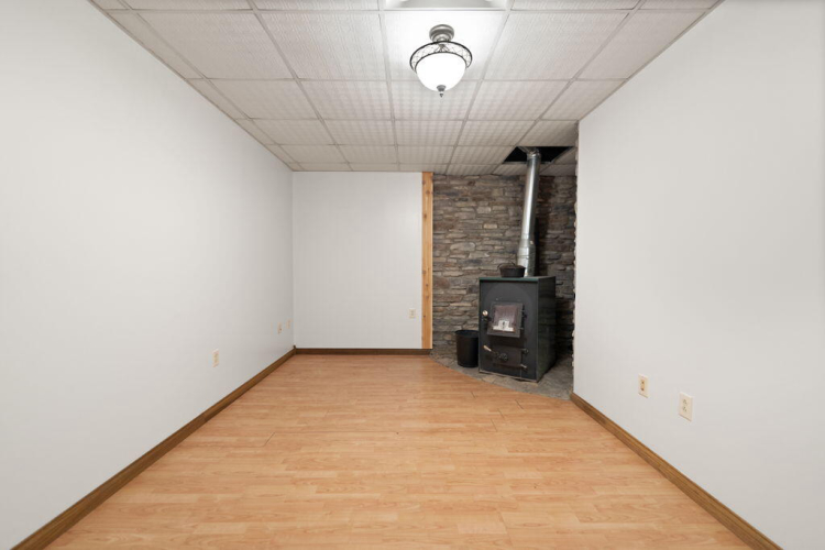 Listing Image 63