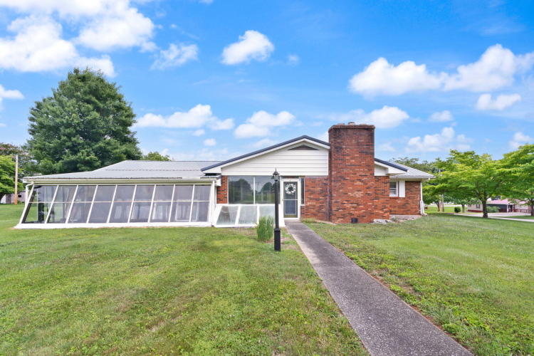 Listing Image 105