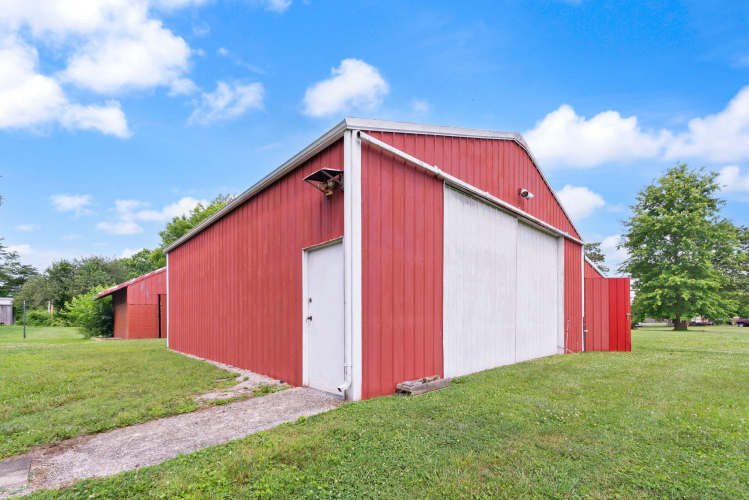 Listing Image 107