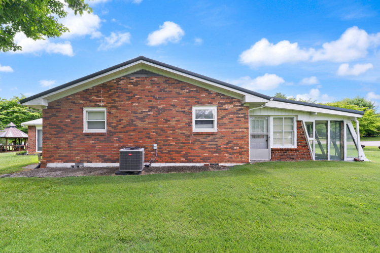 Listing Image 120