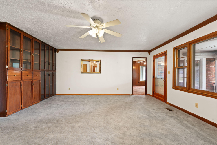 Listing Image 24