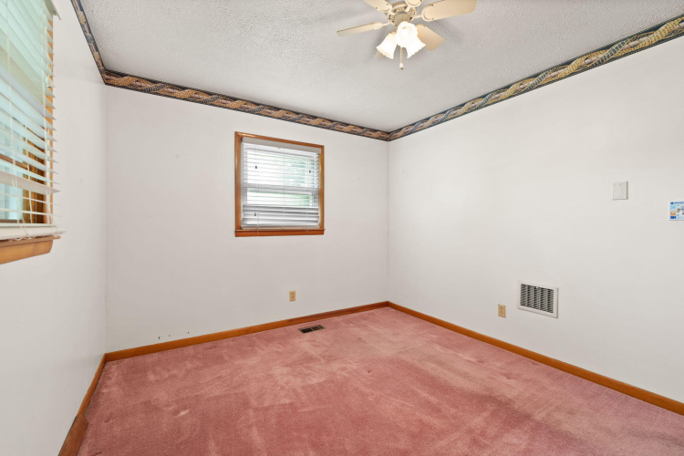 Listing Image 41