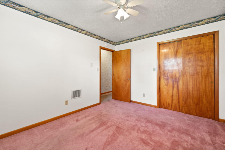 Listing Image 42