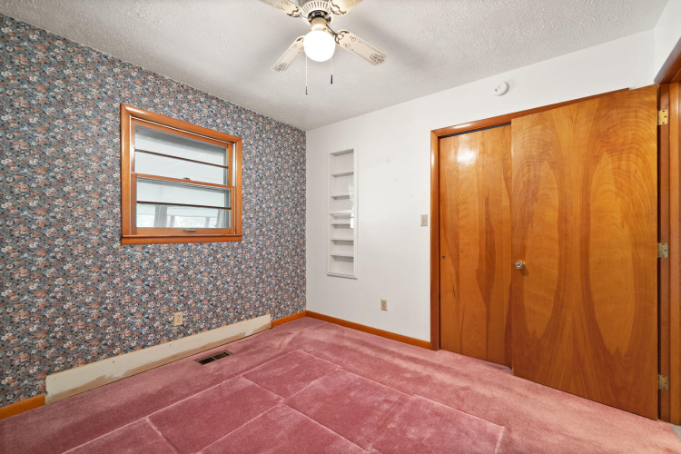 Listing Image 45