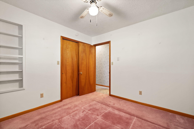 Listing Image 46
