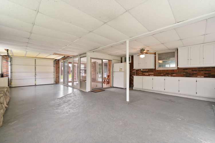 Listing Image 70