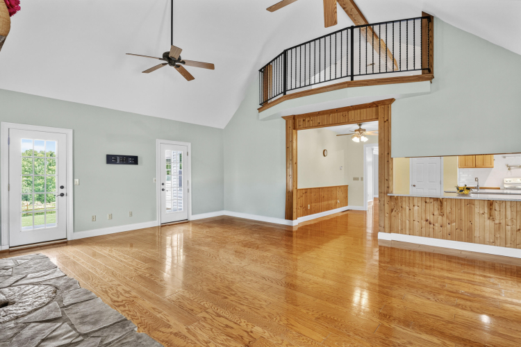 Listing Image 56