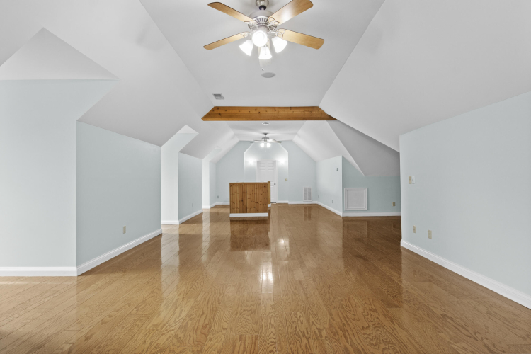 Listing Image 65