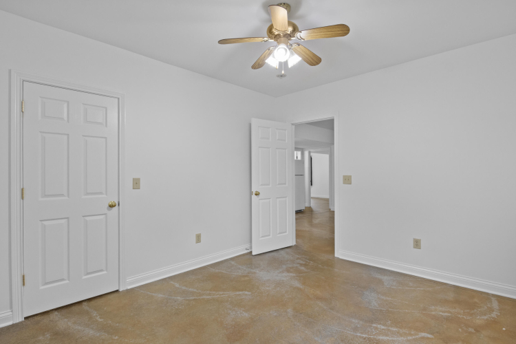 Listing Image 71