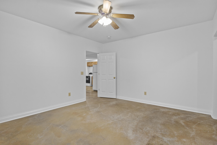 Listing Image 74