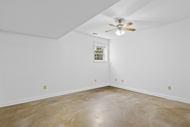 Listing Image 75