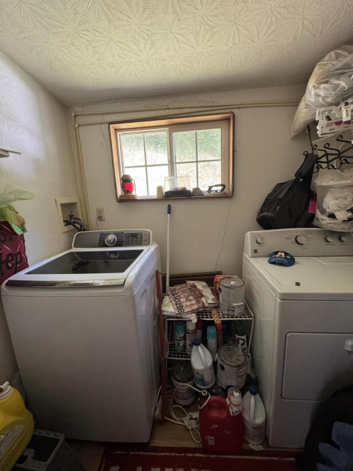 Listing Image 17