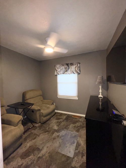 Listing Image 24
