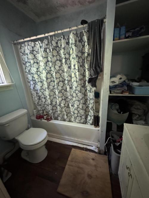 Listing Image 6