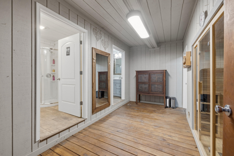Listing Image 65