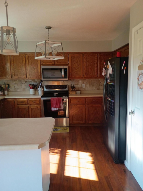 Listing Image 8