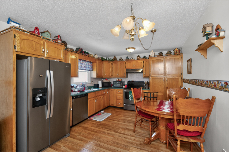 Listing Image 8