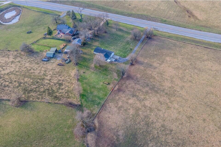 Listing Image 48
