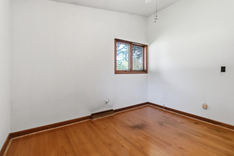 Listing Image 37