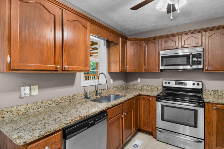 Listing Image 20