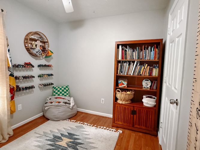 Listing Image 5