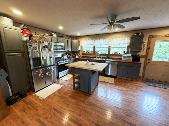 Listing Image 13