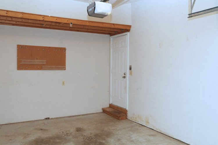 Listing Image 30