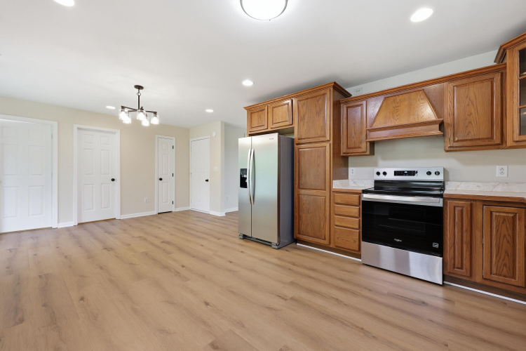 Listing Image 25