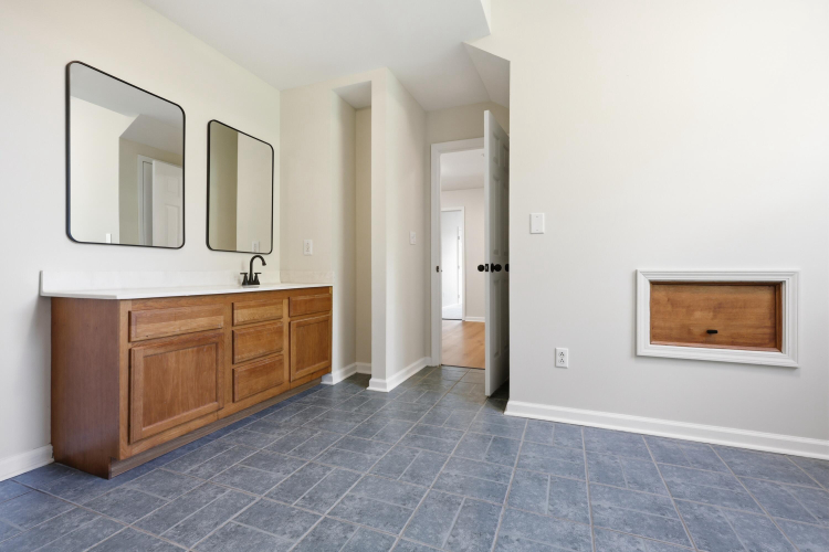 Listing Image 55